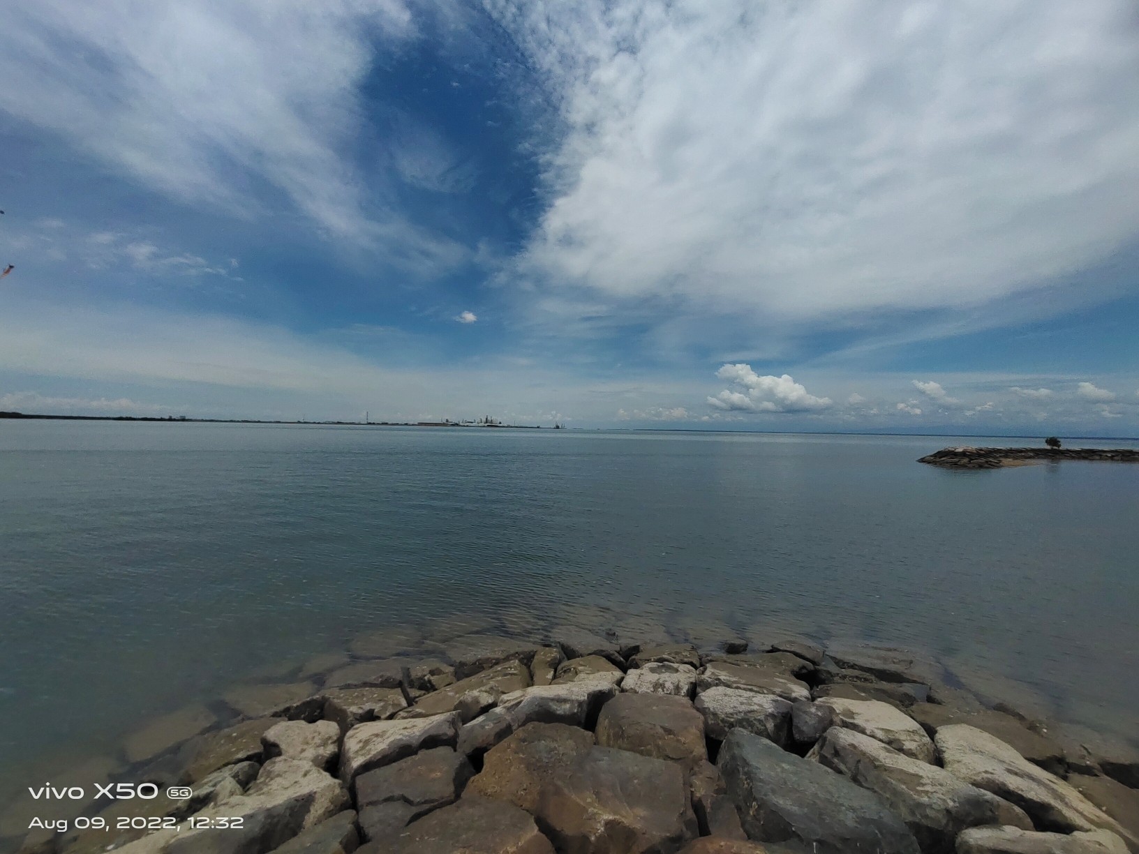 Spot photo 45