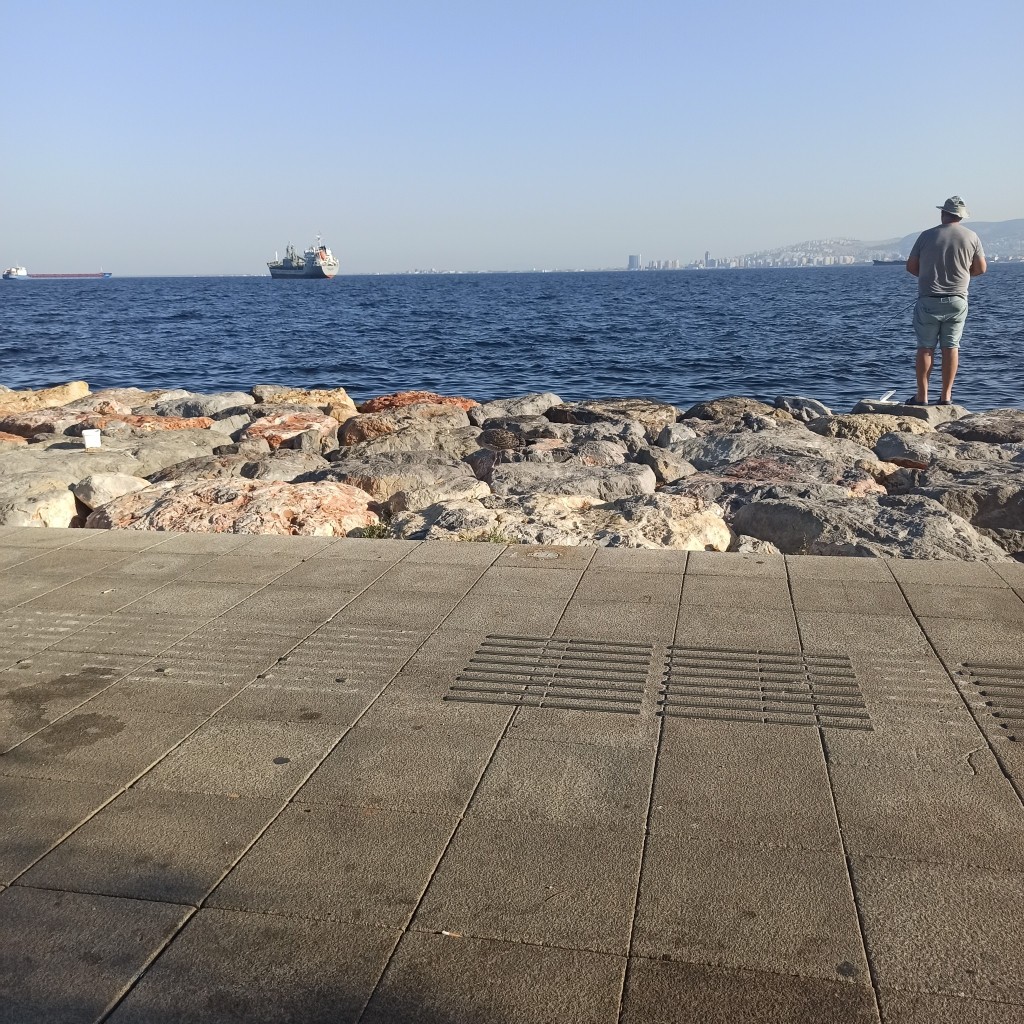 Spot photo 145