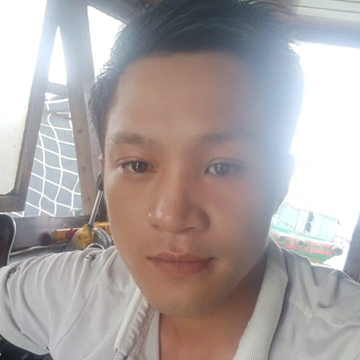 Spot photo 1