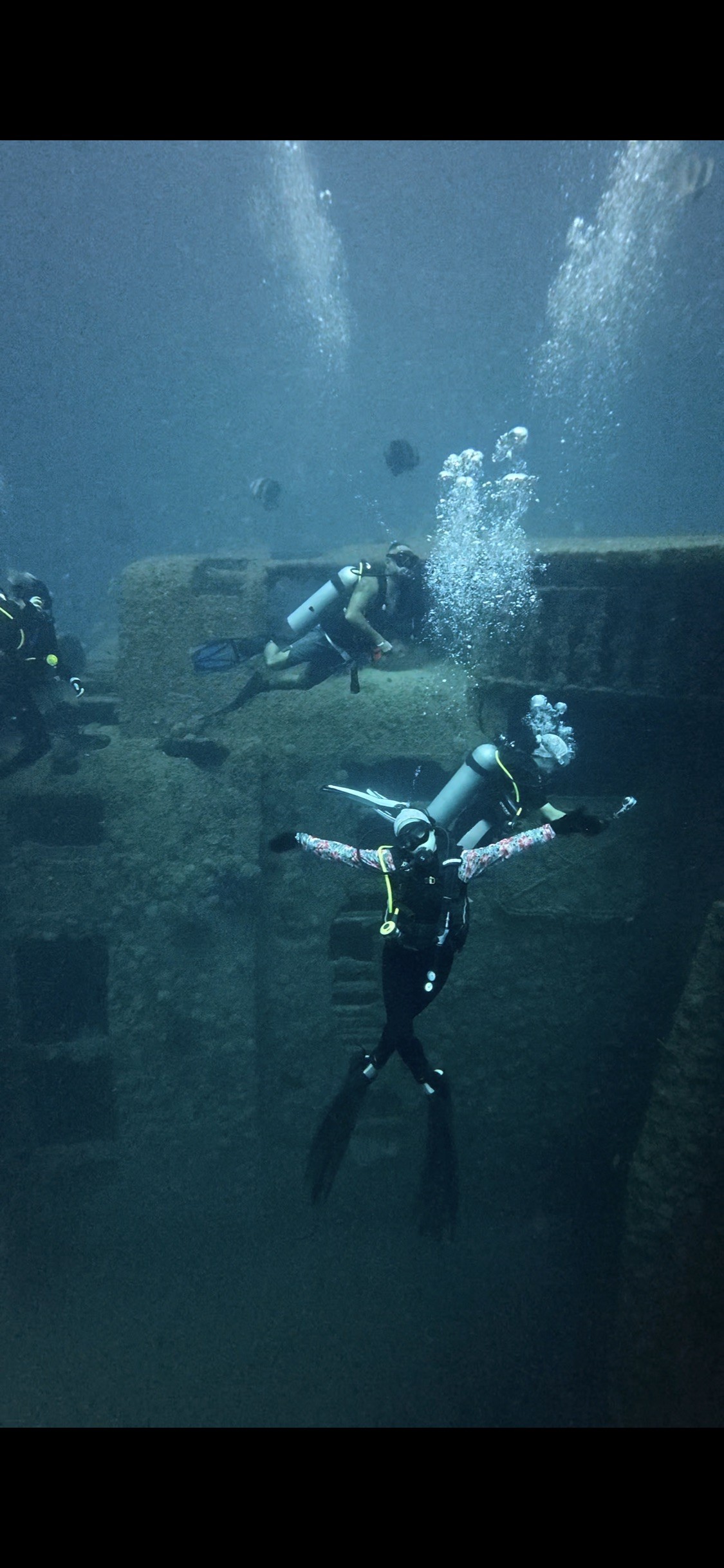 Spot photo 1