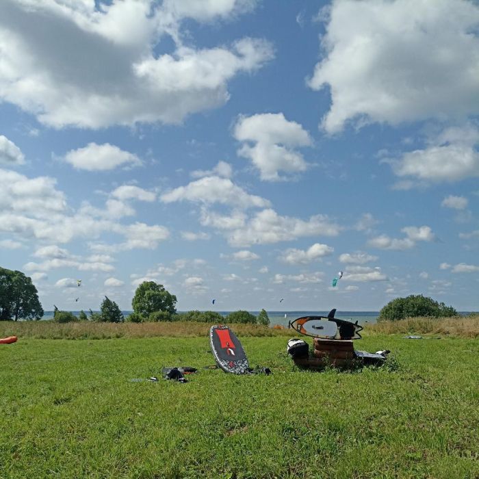 Spot photo 1